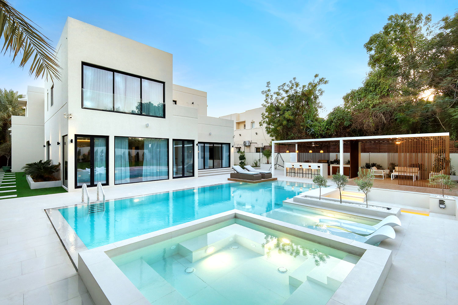 Residential Swimming Pool Contractors in Dubai