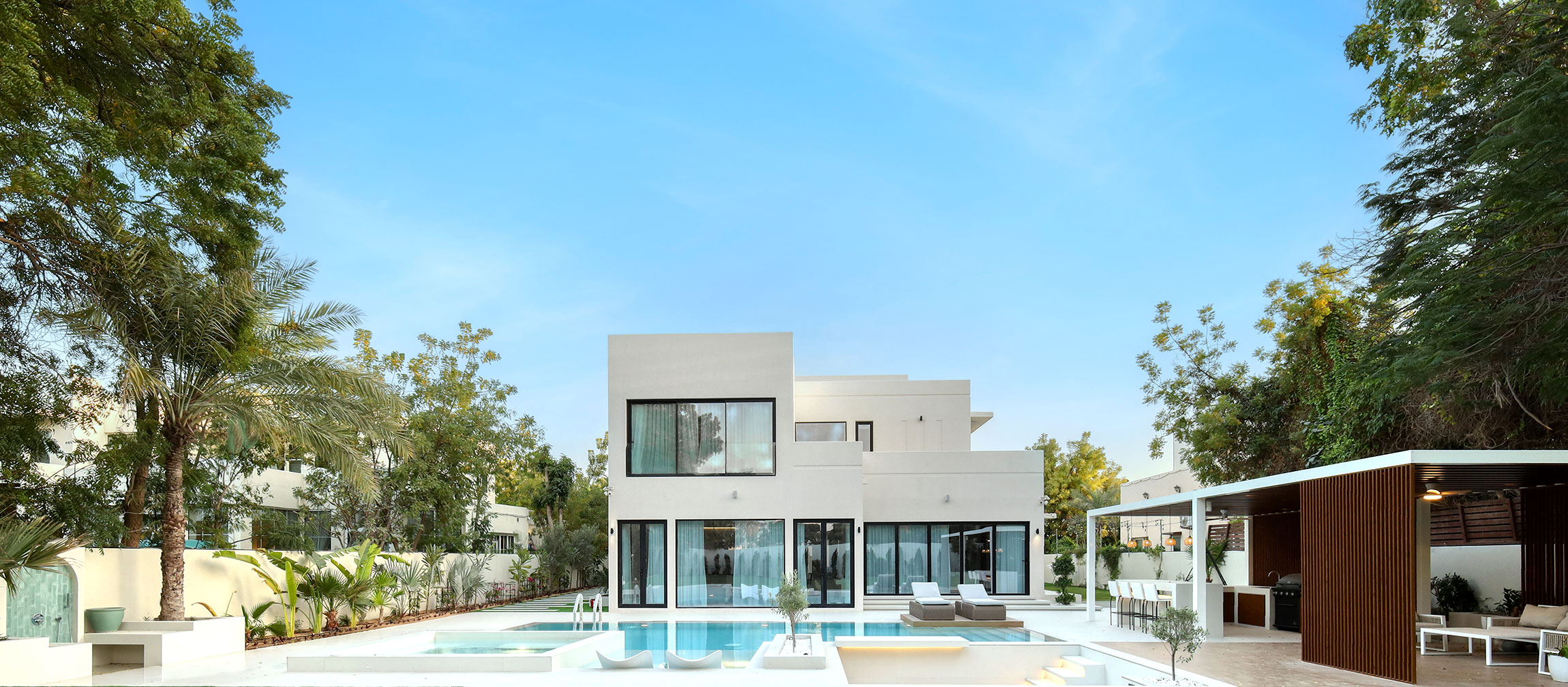 Luxury Swimming Pool Design by Exterior Space Landscape Works