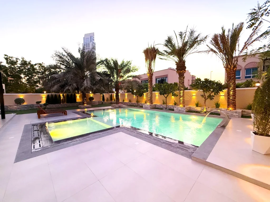 Swimming Pool Contractors Dubai - Luxury Villa Pool by Exterior Space Landscape Works
